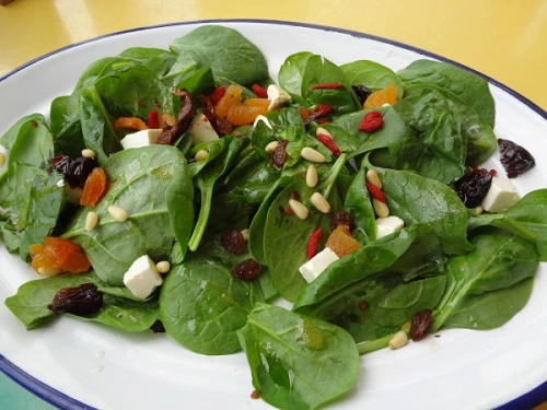 Light and tasty spinach salad